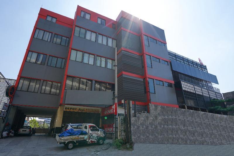 Avi Hotel Surabaya Eksteriør bilde